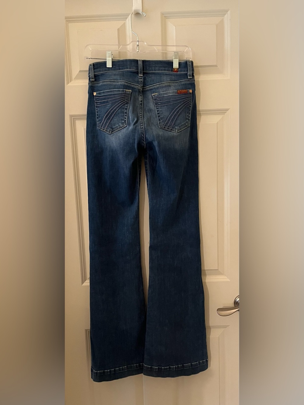Women’s 7 For All Mankind Dojo Flare Jeans iclassic medium-dark wash size 26 - Picture 2 of 7